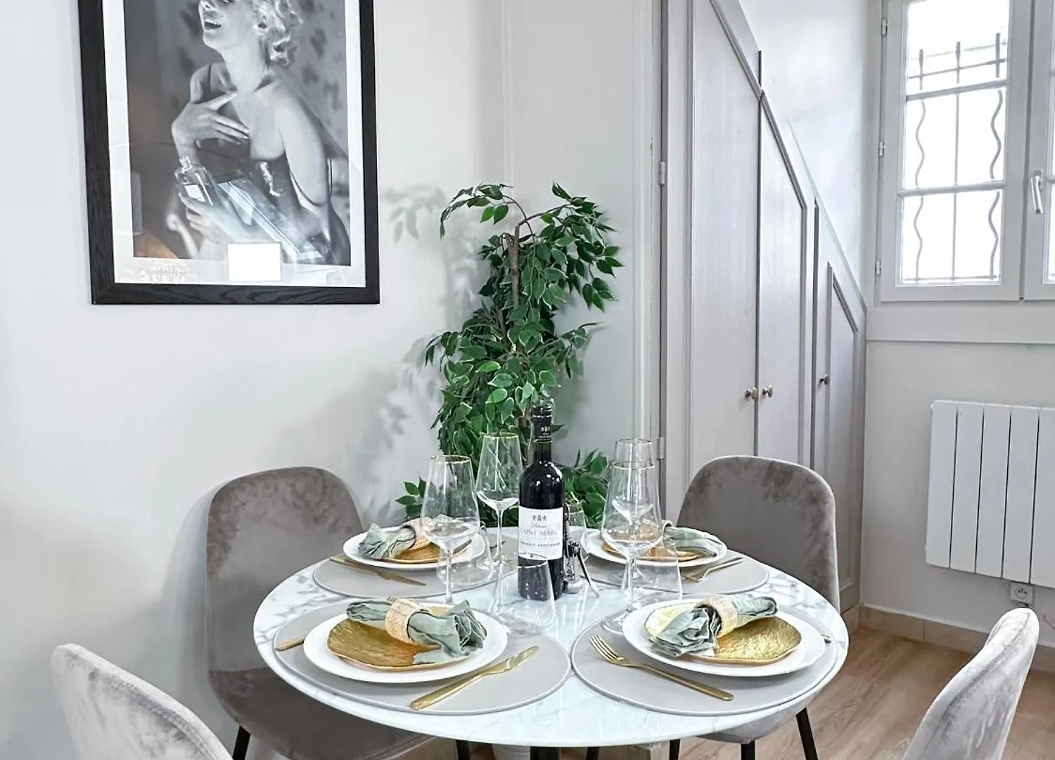 Unique & Beautiful Duplex In Saint-germain