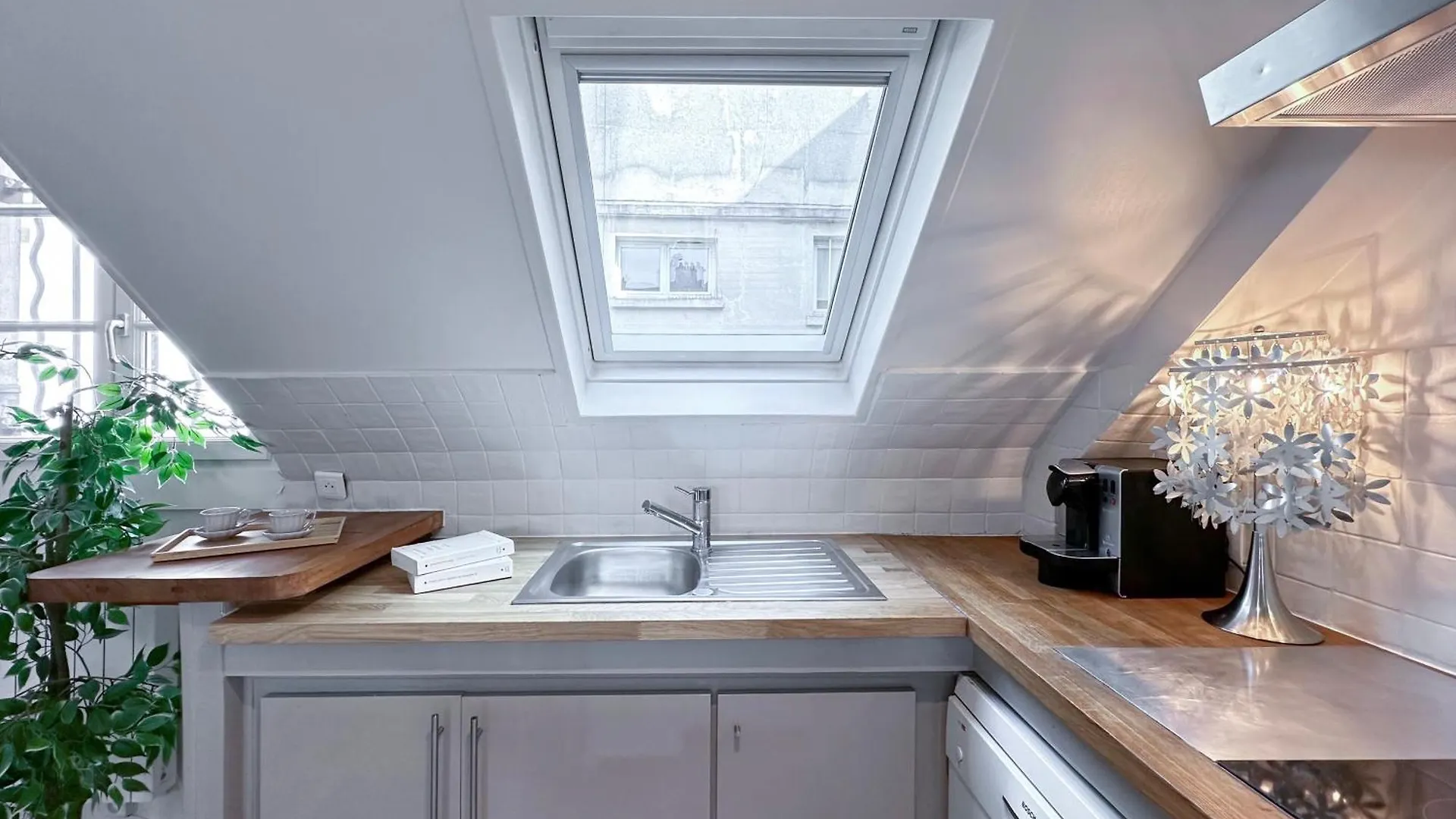 Unique & Beautiful Duplex In Saint-germain