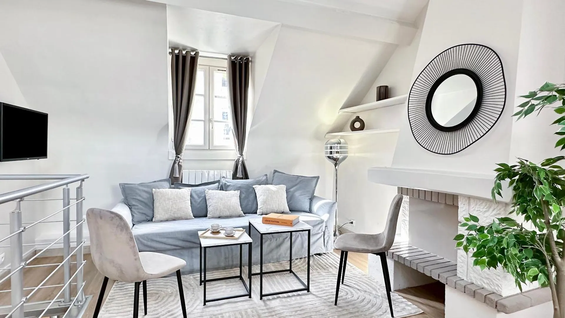 Unique & Beautiful Duplex In Saint-germain Apartment